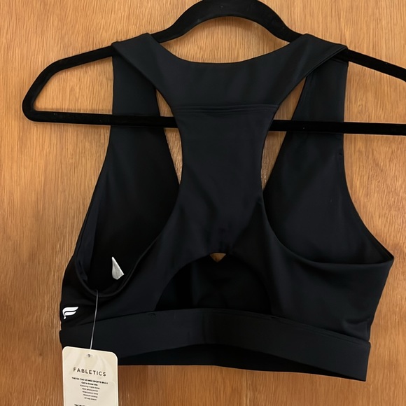 BNWT Fabletics The On the go MIDI sports bra II - Picture 2 of 6